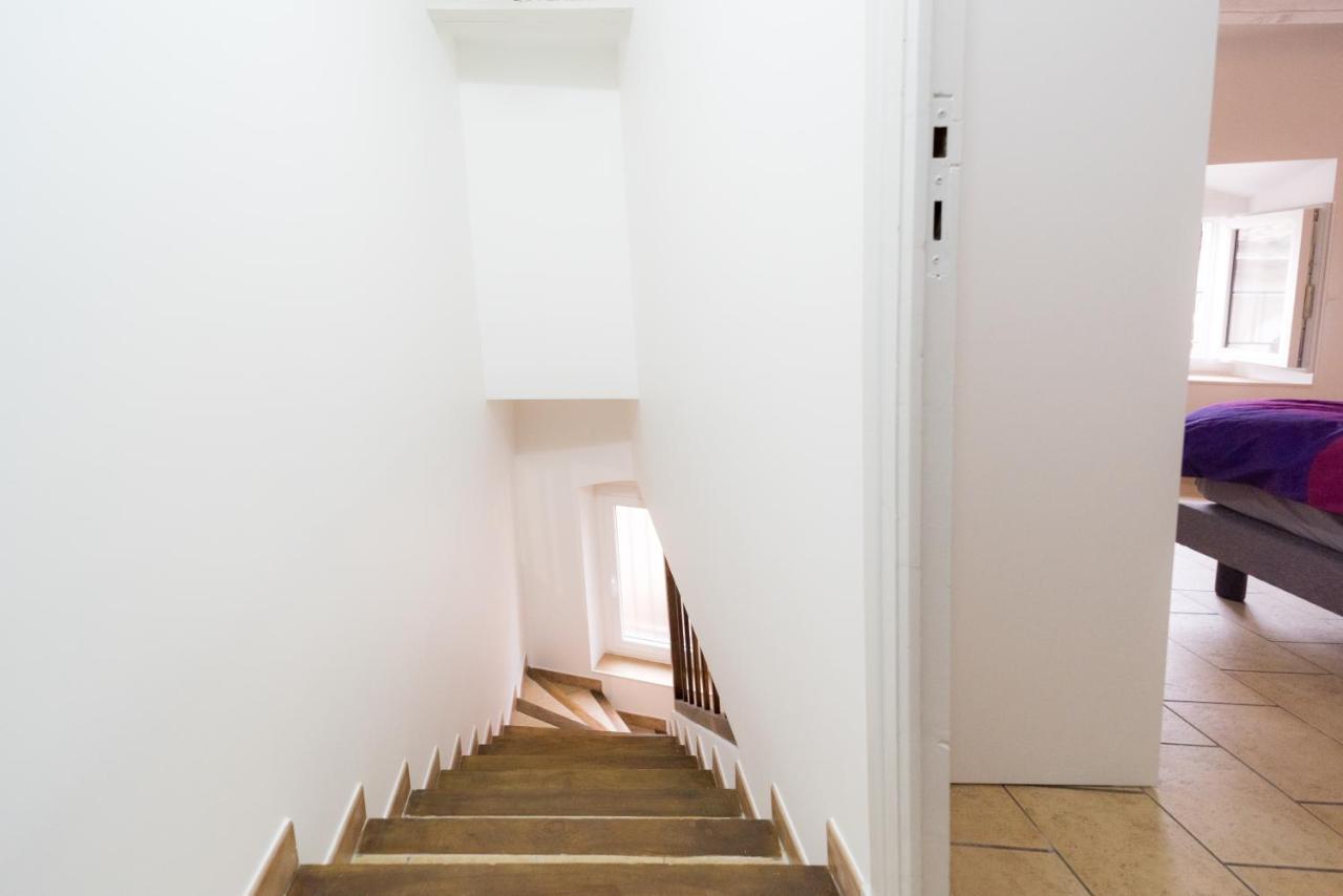 Ravissant Triplex Et Duplex Au Centre De Pont St Esprit Apartment Екстериор снимка