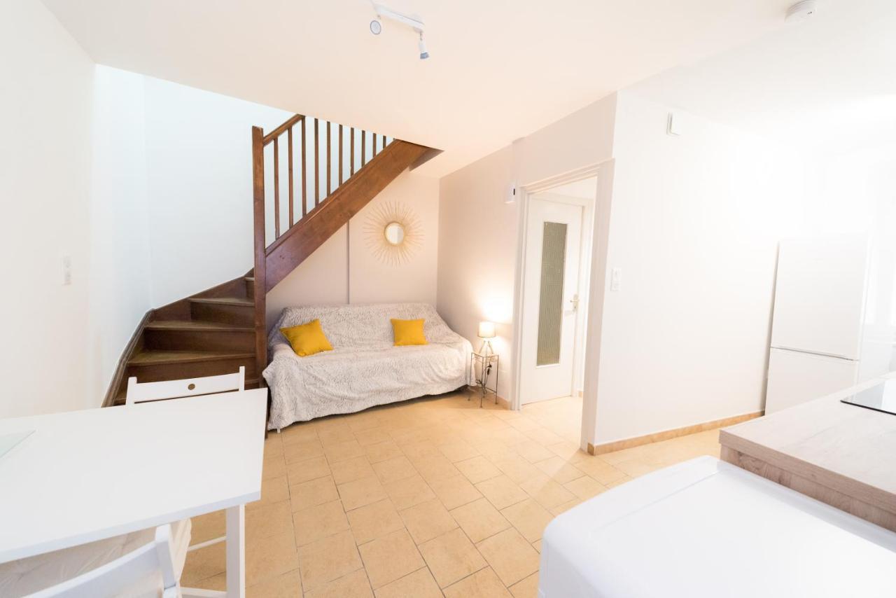 Ravissant Triplex Et Duplex Au Centre De Pont St Esprit Apartment Екстериор снимка